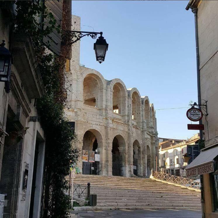 Chez Catherine Arles Bagian luar foto